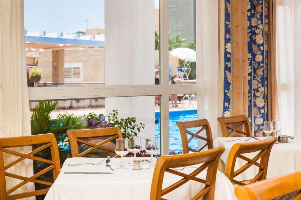Отель Globales Santa Ponsa Park Экстерьер фото